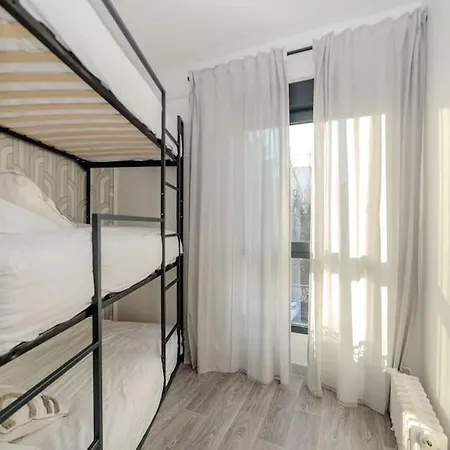 Et Volcans - Maison 9 Couchages Avec Garage Et Exterieur Vakantiehuis *