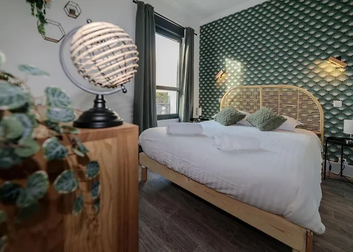 Nyaraló Et Volcans - Maison 9 Couchages Avec Garage Et Exterieur *