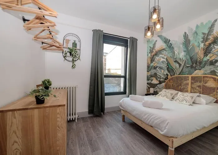 Nyaraló Et Volcans - Maison 9 Couchages Avec Garage Et Exterieur