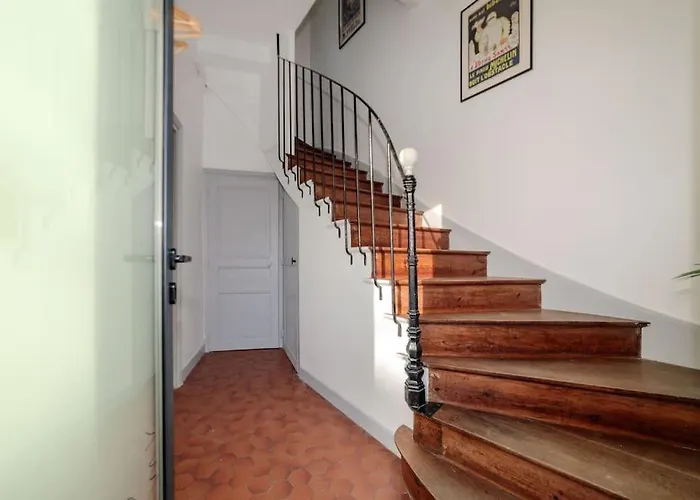 Et Volcans - Maison 9 Couchages Avec Garage Et Exterieur Nyaraló Clermont-Ferrand